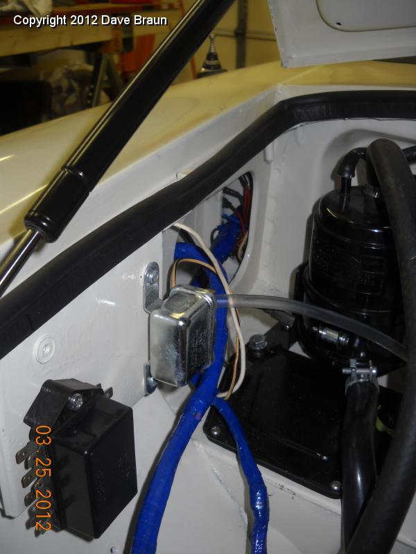 MGB1970/Restoration/Electrical/Wiring/Threading harness through bulkhead 01